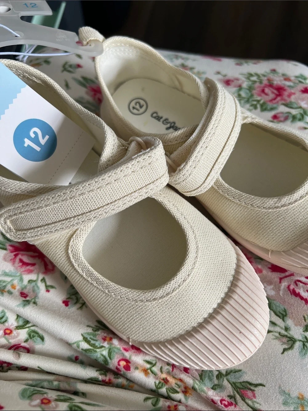 Cat & Jack Cream Canvas Mary Jane Shoes with Pale Pink Toe